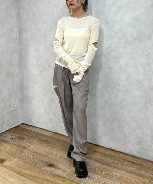 raffime(ラフィミー)の「【Raffime】スリット入りシアートップス(Tシャツ/カットソー・レディース・ブラック/ライトイエロー/オフホワイト・フリー)」の14枚目の写真