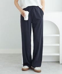 Viola e Viola（ヴィオラエヴィオラ）の「≪接触冷感/ストレッチ≫さらテロ楽ちんストレートパンツ（レギュラー丈）（その他パンツ）」