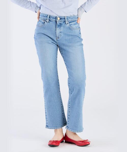 To b. by agnes b.(トゥービーバイアニエスベー)の「To b. by agnes b. x RED CARD TOKYO Marmalade with To b. フレアデニムパンツ(デニムパンツ・レディース・ブルー系その他・24/25/23)」の1枚目の写真