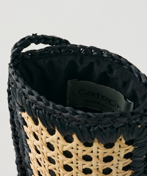 CATERINA BERTINI（カテリーナベルティーニ）の「ラフィアフォーンバッグ《CATERINA BERTINI》（ショルダーバッグ・レディース・ベージュ/ブラック/ライトグリーン・フリー）」の5枚目の写真