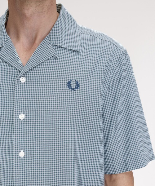 FRED PERRY(フレッドペリー)の「Micro Gingham Seersucker Shirt/マイクロギンガムシアサッカーシャツ(シャツ/ブラウス・メンズ・サックスブルー/ライトオリーブ・L/M/S)」の15枚目の写真