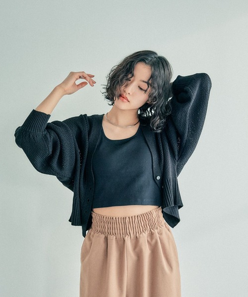 LEPSIM（レプシィム）の「カップ付きクロップドタンクトップ　320140（タンクトップ・レディース・アイボリー/ブラック・LARGE/MEDIUM）」の13枚目の写真