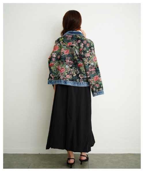 フラワープリントデニムジャガードジャケット（デニムジャケット
