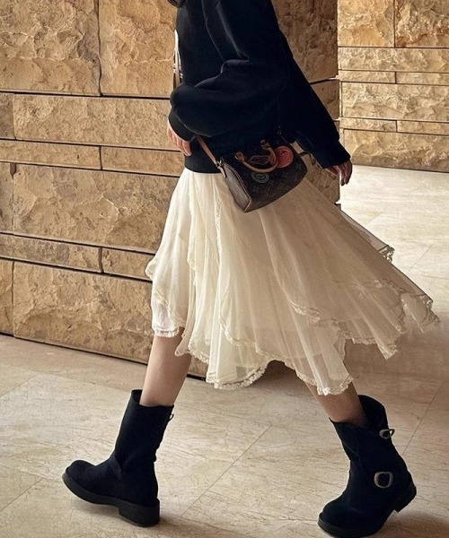 gossip!ロサンゼルス(ゴシップロサンゼルス)の「レトロ アシンメトリーレース切り替えスカート ティアード(スカート・レディース・オフホワイト/ブラック・FREE)」の22枚目の写真