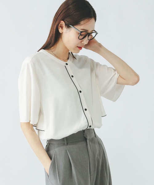 GLOBAL WORK（グローバルワーク）の「さらさらリラックスバックフレア/290896（シャツ/ブラウス・レディース・ストライプ/オフホワイト/ブラック/イエロー系8・MEDIUM/LARGE）」の2枚目の写真