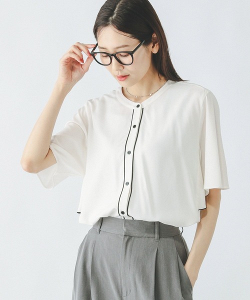 GLOBAL WORK（グローバルワーク）の「さらさらリラックスバックフレア/290896（シャツ/ブラウス・レディース・ストライプ/オフホワイト/ブラック/イエロー系8・MEDIUM/LARGE）」の16枚目の写真