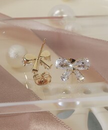 【金属アレルギー対応・選べる2タイプ】クリスタルリボンピアス