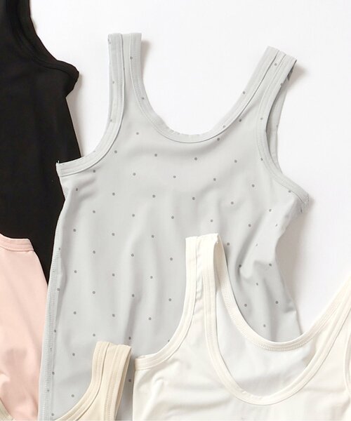 apres les cours(アプレレクール)の「【WEB限定/ジュニア対応】ひんやり天竺深あきインナータンク(インナーウェア/肌着・キッズ・ブラック/グレー/オフホワイト/ベージュ/ラベンダー/サーモンピンク・90/100/110/120/80/130/140)」の4枚目の写真