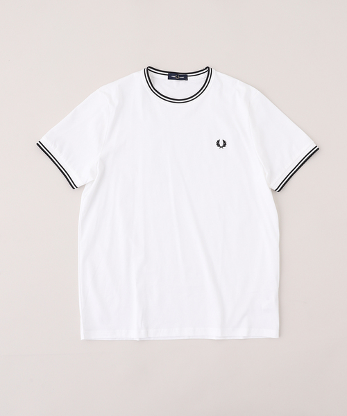 FRED PERRY(フレッドペリー)の「FRED PERRY(フレッドペリー) TWIN TIPPED Tシャツ M1588(Tシャツ/カットソー・メンズ・チャコールグレー/ブラック/ホワイト/ネイビー/ダークブルー・MEDIUM/LARGE/X-LARGE)」の2枚目の写真