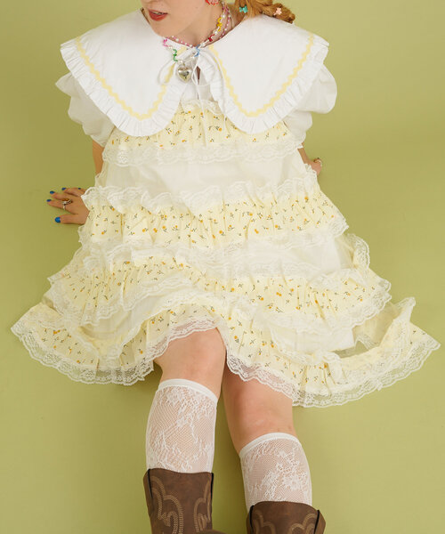 w closet（ダブルクローゼット）の「【あみこ企画】花柄レースティアードキャミワンピース（チュニック・レディース・イエロー/アイボリー・FREE）」の18枚目の写真