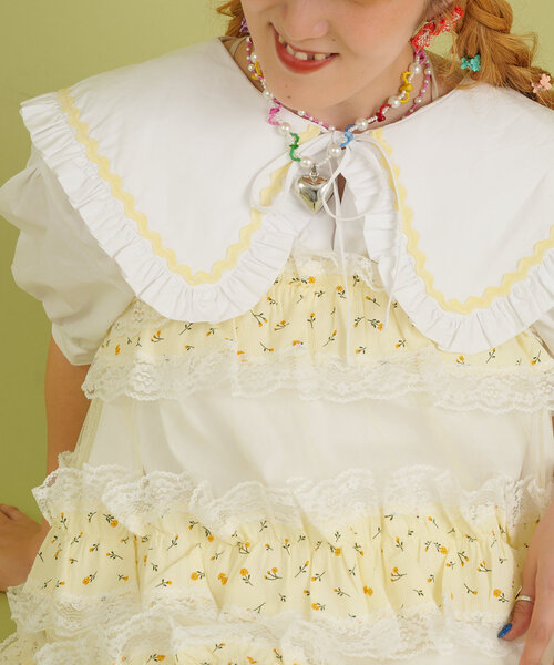 w closet（ダブルクローゼット）の「【あみこ企画】花柄レースティアードキャミワンピース（チュニック・レディース・イエロー/アイボリー・FREE）」の16枚目の写真