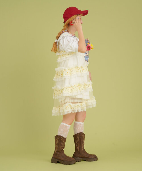 w closet（ダブルクローゼット）の「【あみこ企画】花柄レースティアードキャミワンピース（チュニック・レディース・イエロー/アイボリー・FREE）」の10枚目の写真