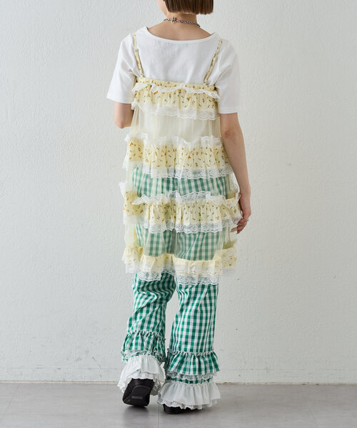 w closet（ダブルクローゼット）の「【あみこ企画】花柄レースティアードキャミワンピース（チュニック・レディース・イエロー/アイボリー・FREE）」の6枚目の写真