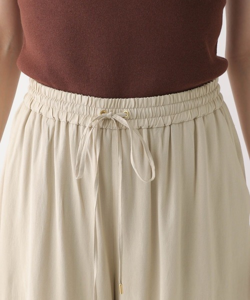 Elura（エルーラ）の「シャリサラワイドパンツ〈低身長サイズあり〉/450247（その他パンツ・レディース・ブラック/ベージュ/グリーン系その他/ダークブラウン/ブラウン系その他/ネイビー・SMALL/MEDIUM/LARGE/FREE(S)）」の14枚目の写真