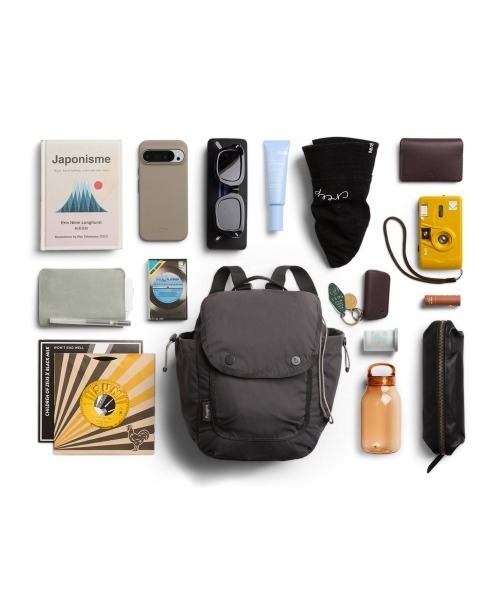 entre square(アントレスクエアー)の「Bellroy/バックパック/ミニバッグ Cinch Minipack チャコール(廃盤カラー)(バックパック/リュック・レディース・チャコール・ONE SIZE)」の9枚目の写真