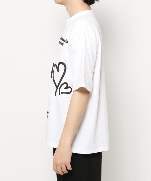 LAKOLE(ラコレ)の「ハッポウプリントT / 425166(Tシャツ/カットソー・メンズ・ホワイト/オレンジ/チャコール・MEDIUM/LARGE)」の19枚目の写真
