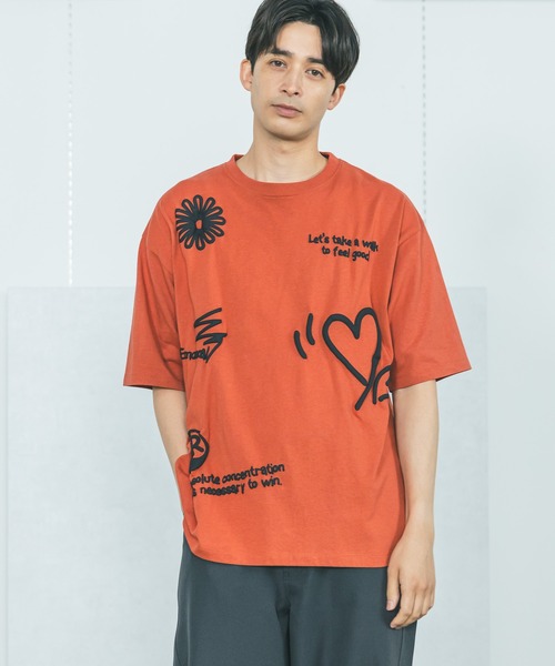 LAKOLE(ラコレ)の「ハッポウプリントT / 425166(Tシャツ/カットソー・メンズ・ホワイト/オレンジ/チャコール・MEDIUM/LARGE)」の8枚目の写真