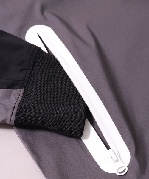 LUXE/R GOLF(ラグジュ ゴルフ)の「(RM)【LUXE/R GOLF】ストレッチ クロス バイカラー ロゴ ジャガード プルオーバー シャツ(スウェット・メンズ・グレー系/チャコールグレー×ブラック/ブラック×ホワイト・L/XL/M)」の17枚目の写真