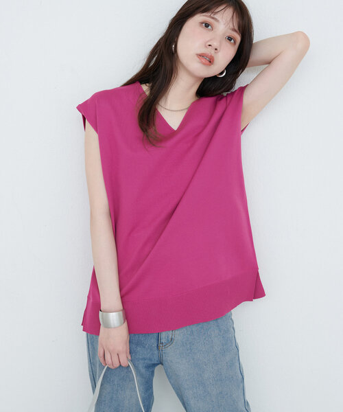 natural couture（ナチュラルクチュール）の「セットアップ対応　Vネックシンプルニット（ニット/セーター・レディース・ライトベージュ/ブルー/パープル/ブラック・FREE）」の10枚目の写真