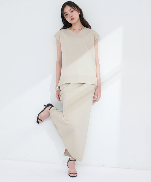 natural couture（ナチュラルクチュール）の「セットアップ対応　Vネックシンプルニット（ニット/セーター・レディース・ライトベージュ/ブルー/パープル/ブラック・FREE）」の16枚目の写真
