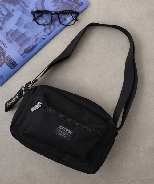 FUNALIVE(ファンアライブ)の「OUTDOORポリラバー前P横型SD(ショルダーバッグ・メンズ・ブラック系2/ブラック/ブラック系1・FREE)」の2枚目の写真