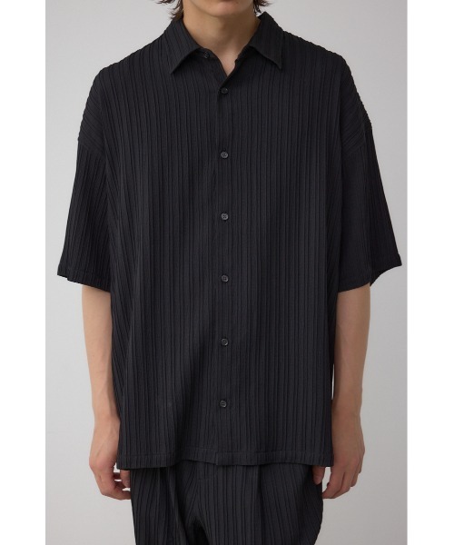 AZUL by moussy(アズールバイマウジー)の「タック楊柳リラックスシャツ(シャツ/ブラウス・メンズ・ライトグレー/グリーン/ブラック・MEDIUM/LARGE)」の2枚目の写真