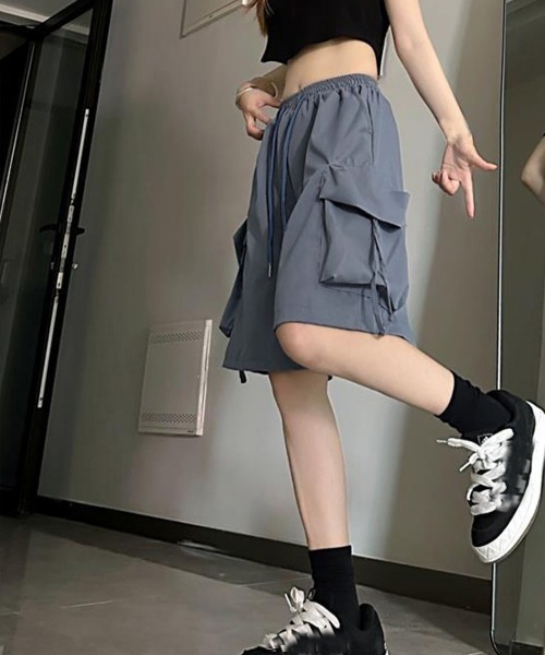Miniministore（ミニミニストア）の「カーゴショートパンツ 5分丈ハーフパンツ（カーゴパンツ・レディース・ブラック/ピンク/ブルーグレー/ブルー・L/M）」の12枚目の写真