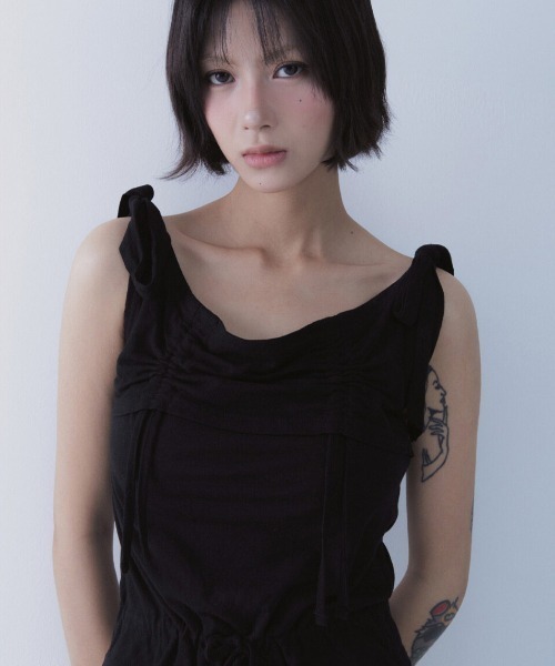tシャツ A'GEM/9 × .kom 「SETSETSET/セットセットセット」 RABBIT SHIRRING T-SHIRT/ラビット シャーリ A'GEM/9 × .kom 『SETSETSET/セットセットセット』 RABBIT