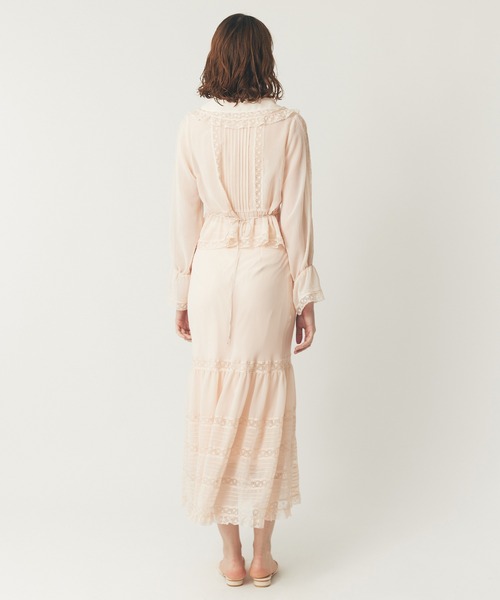 DEICY(デイシー)の「レースピンタックシフォンブラウス(シャツ/ブラウス・レディース・ライトブルー/ベビーピンク/アイボリー・FREE)」の11枚目の写真