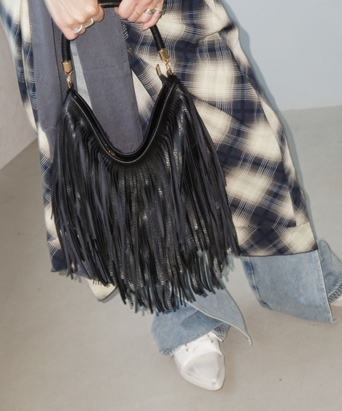 レザーライク フリンジショルダーバッグ cha25a002-ファッション