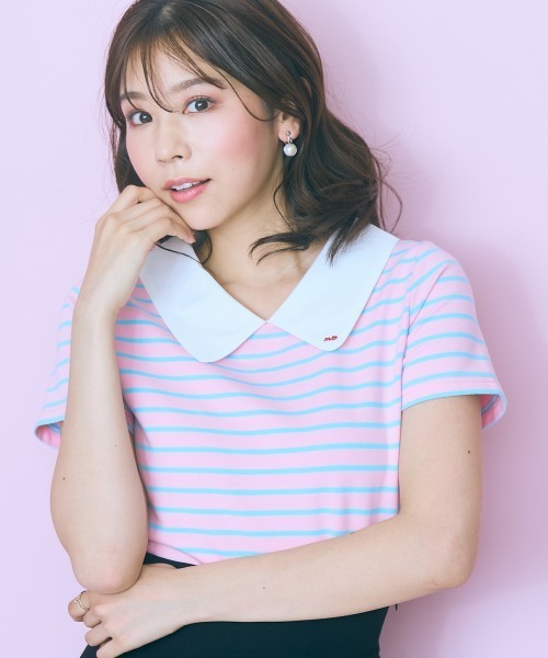 marun（マルン）の「＜大きいサイズ＞衿元刺しゅうシャツドッキングトップス marun（Tシャツ/カットソー・レディース・ネイビー/ピンク・L/LL/3L/4L/5L）」の2枚目の写真