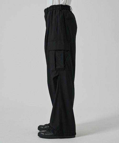STUDIOUS（ステュディオス）の「【涼しいウール】COOL WOOL CARGO PANTS（カーゴパンツ・メンズ・ダークグリーン/ブラック・1/2）」の10枚目の写真