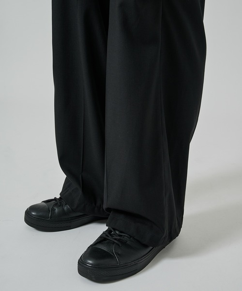 STUDIOUS（ステュディオス）の「【涼しいウール】COOL WOOL CARGO PANTS（カーゴパンツ・メンズ・ダークグリーン/ブラック・1/2）」の18枚目の写真