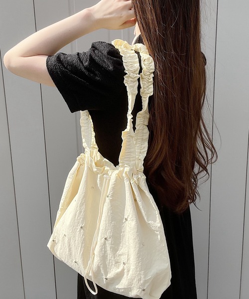⭐nana⭐ポケット巾着バッグ　Lulu large　ベージュ×ブラック ⭐nana様専用⭐ポケット巾着バッグ Lulu large ベージュ×ブラック