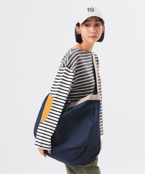 BEAMS BOY（ビームスボーイ）の「【1/15再値下げ】ニュースペーパーバッグ NEW（ショルダーバッグ・レディース・ネイビー/ホワイト系その他・ONE SIZE）」の4枚目の写真