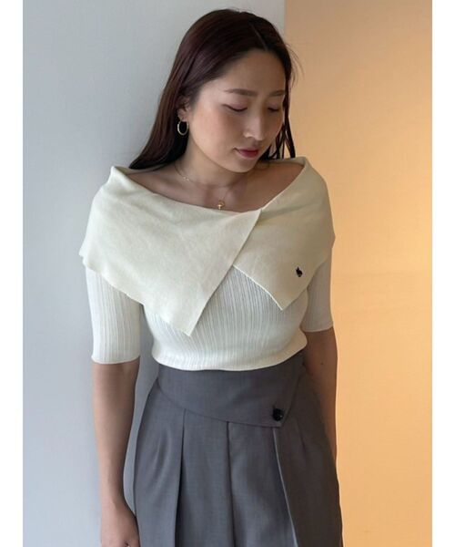 LAGUNAMOON(ラグナムーン)の「【POLO BCSコラボ】アシメカラーネックリブニットプルオーバー(ニット/セーター・レディース・ベージュ/アイボリー/ネイビー・FREE)」の2枚目の写真