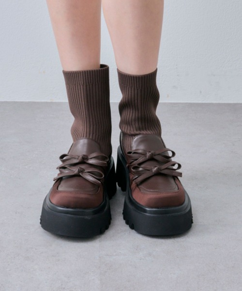 OLIVE des OLIVE（オリーブデオリーブ）の「リブニットダブルリボンローファー（ブーツ・レディース・ブラック/ブラウン・SMALL/LARGE/MEDIUM）」の4枚目の写真