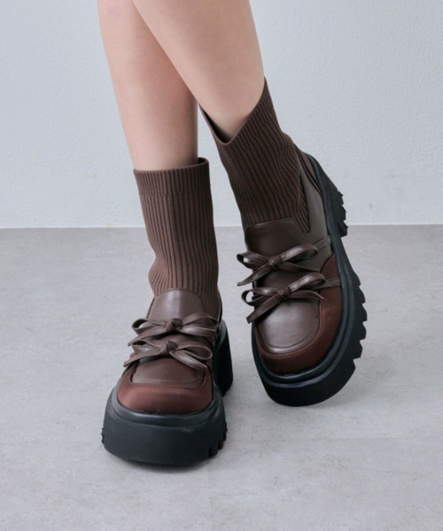 OLIVE des OLIVE（オリーブデオリーブ）の「リブニットダブルリボンローファー（ブーツ・レディース・ブラック/ブラウン・SMALL/LARGE/MEDIUM）」の5枚目の写真