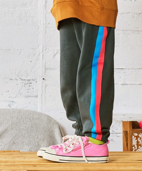 MARKEY'S(マーキーズ)の「カラーテープスウェットパンツ(スウェットパンツ・キッズ・オフホワイト/オレンジ/モスグリーン/杢グレー・100/130/120/95/90/80/110/150/140)」の3枚目の写真