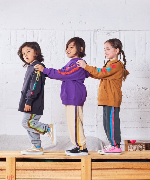 MARKEY'S(マーキーズ)の「カラーテープスウェットパンツ(スウェットパンツ・キッズ・オフホワイト/オレンジ/モスグリーン/杢グレー・100/130/120/95/90/80/110/150/140)」の6枚目の写真