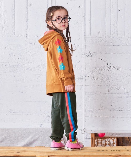 MARKEY'S(マーキーズ)の「カラーテープスウェットパンツ(スウェットパンツ・キッズ・オフホワイト/オレンジ/モスグリーン/杢グレー・100/130/120/95/90/80/110/150/140)」の9枚目の写真