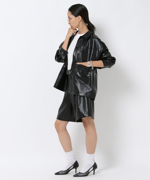 HEREIAM（ヘレイアム）の「【HEREIAM】選べる2素材！レザーカバーオール（その他アウター・レディース・ブラック/キャメル・FREE）」の4枚目の写真