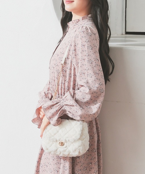 Honeys（ハニーズ）の「キルティングファーバッグ（ショルダーバッグ・レディース・アイボリー/グレー/レオパード/ピンク・FREE）」の2枚目の写真