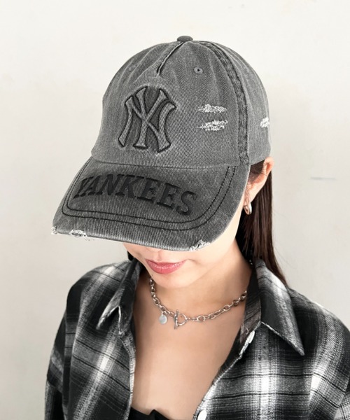 MLB（メジャーリーグベースボール）の「【日本未発売/WEB限定】MLB KOREA(エムエルビーコリア)/ヴィンテージ ダメージ エンボス加工 ベースボール キャップ 帽子/Vintage Embossed Damage Unstruck Ball Cap（キャップ・レディース・ワインレッド/ブラウン/ブラック・FREE）」の8枚目の写真