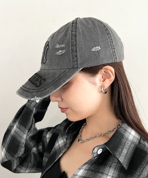 MLB（メジャーリーグベースボール）の「【日本未発売/WEB限定】MLB KOREA(エムエルビーコリア)/ヴィンテージ ダメージ エンボス加工 ベースボール キャップ 帽子/Vintage Embossed Damage Unstruck Ball Cap（キャップ・レディース・ワインレッド/ブラウン/ブラック・FREE）」の10枚目の写真