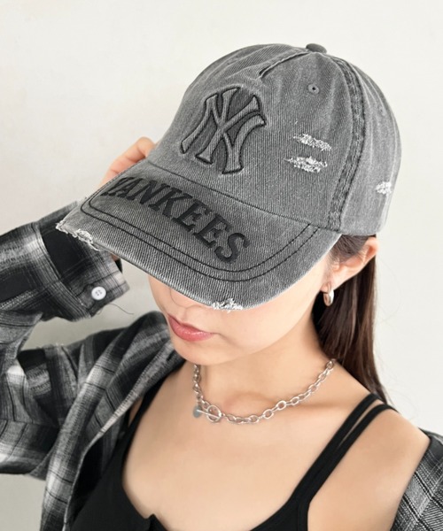 MLB（メジャーリーグベースボール）の「【日本未発売/WEB限定】MLB KOREA(エムエルビーコリア)/ヴィンテージ ダメージ エンボス加工 ベースボール キャップ 帽子/Vintage Embossed Damage Unstruck Ball Cap（キャップ・レディース・ワインレッド/ブラウン/ブラック・FREE）」の7枚目の写真