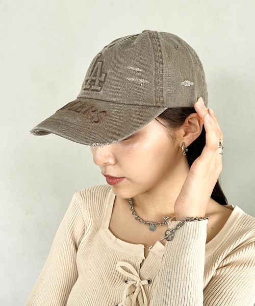 MLB（メジャーリーグベースボール）の「【日本未発売/WEB限定】MLB KOREA(エムエルビーコリア)/ヴィンテージ ダメージ エンボス加工 ベースボール キャップ 帽子/Vintage Embossed Damage Unstruck Ball Cap（キャップ・レディース・ワインレッド/ブラウン/ブラック・FREE）」の19枚目の写真