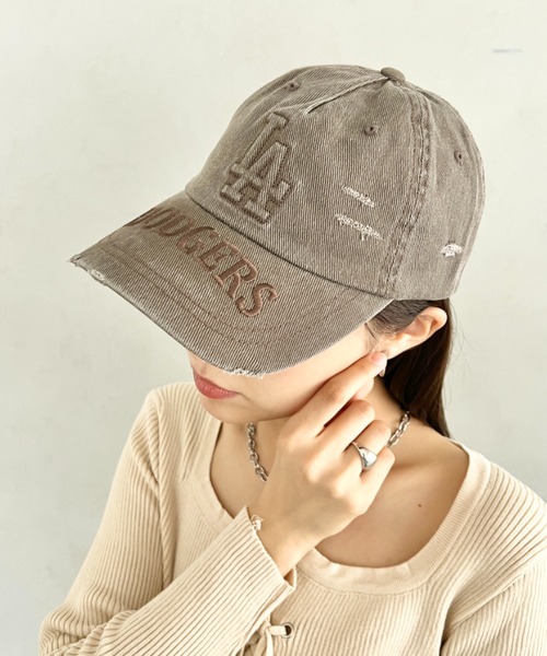 MLB（メジャーリーグベースボール）の「【日本未発売/WEB限定】MLB KOREA(エムエルビーコリア)/ヴィンテージ ダメージ エンボス加工 ベースボール キャップ 帽子/Vintage Embossed Damage Unstruck Ball Cap（キャップ・レディース・ワインレッド/ブラウン/ブラック・FREE）」の18枚目の写真