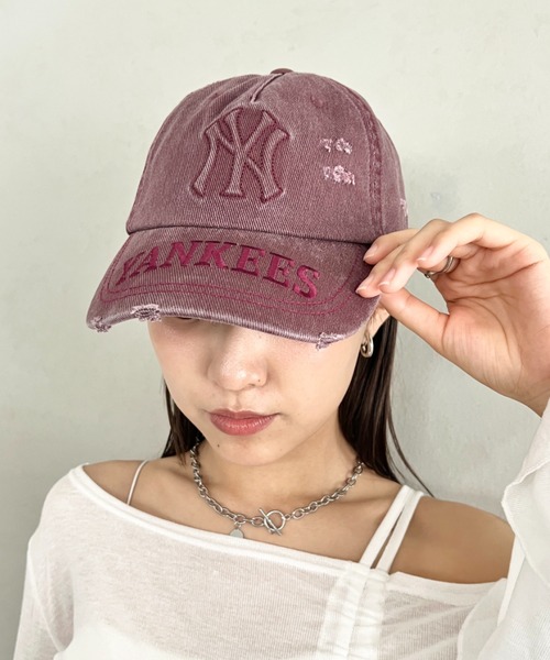 MLB（メジャーリーグベースボール）の「【日本未発売/WEB限定】MLB KOREA(エムエルビーコリア)/ヴィンテージ ダメージ エンボス加工 ベースボール キャップ 帽子/Vintage Embossed Damage Unstruck Ball Cap（キャップ・レディース・ワインレッド/ブラウン/ブラック・FREE）」の6枚目の写真