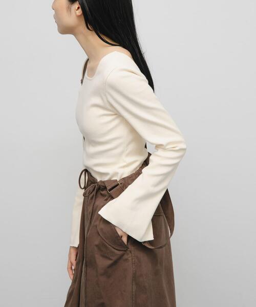 KBF（ケイビーエフ）の「バックオープンカップ付ロンTEE（Tシャツ/カットソー・レディース・オートミール/アイボリー/チャコールグレー・ONE）」の2枚目の写真